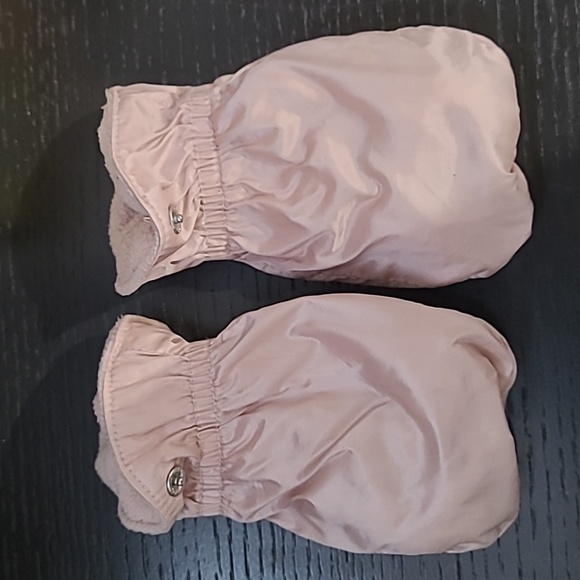 Gap 18-24m snowsuit Girl Baby Pink Champagne w Mitts and Booties - Picture 7 of 10